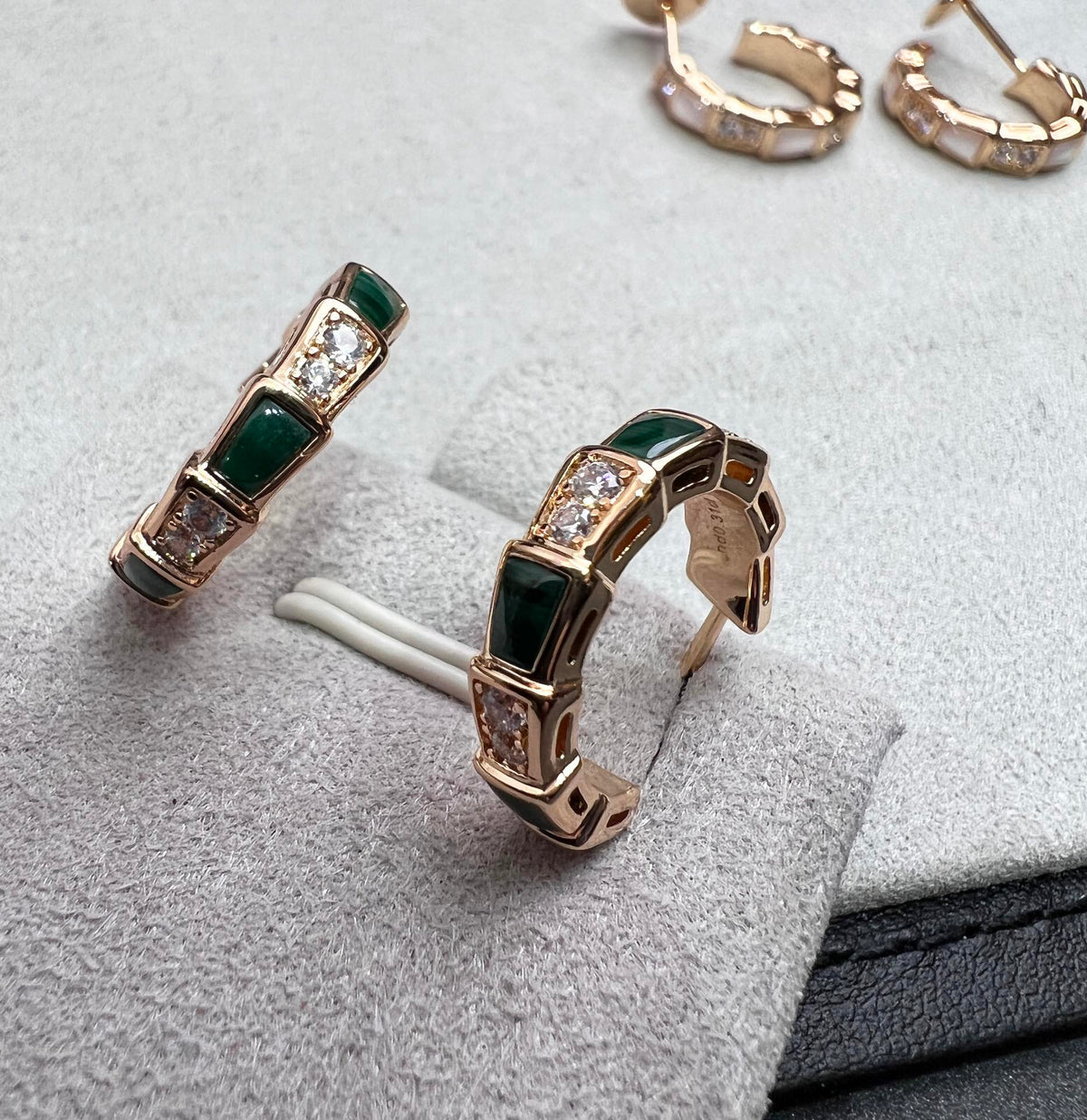 [⭐Glow Muse ]SERPENTI MALACHITE PINK GOLD EARRINGS