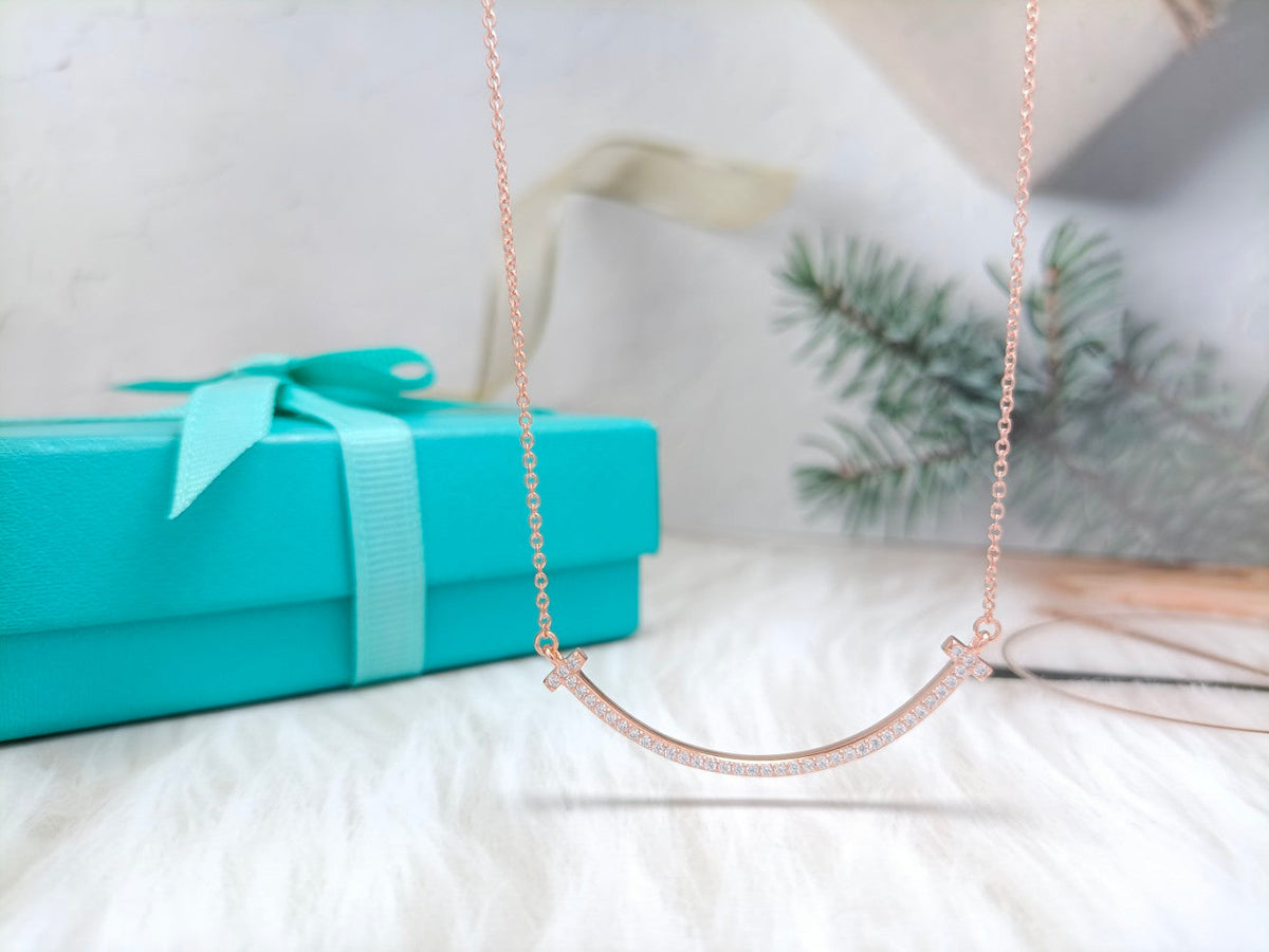 [Glow Muse ]BIG SMILE PEDANT DIAMOND NECKLACE