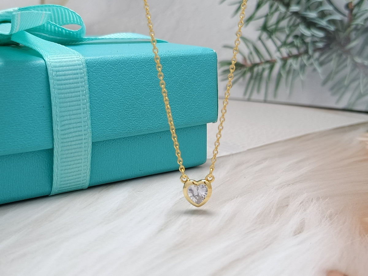 [Glow Muse ]HEART BIG DIAMOND NECKLACE