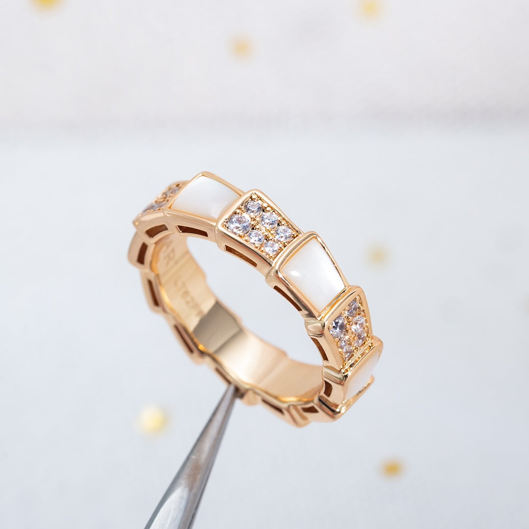 [⭐Glow Muse ]SERPENTI RING PINK GOLD MOP DIAMOND PAVED 4MM