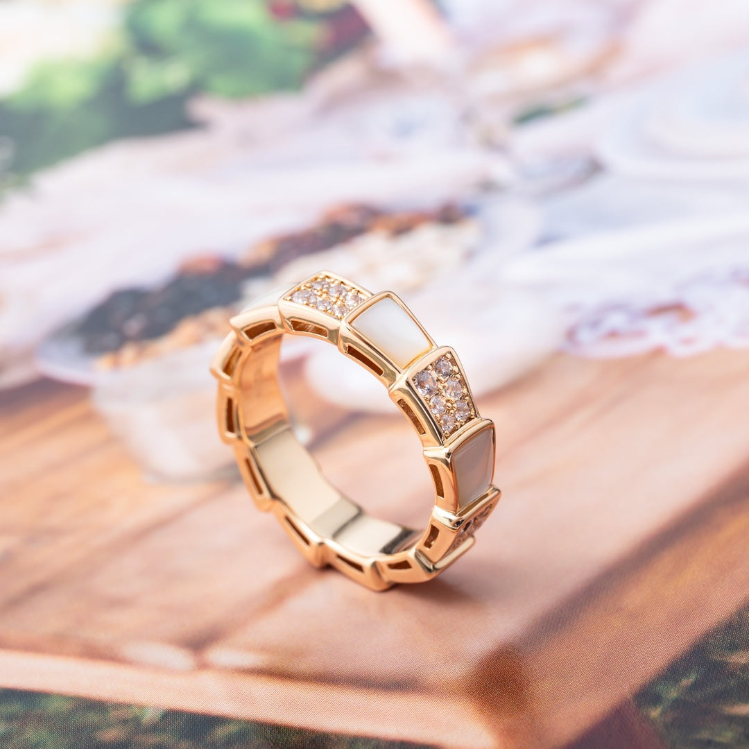 [⭐Glow Muse ]SERPENTI RING PINK GOLD MOP DIAMOND PAVED 4MM