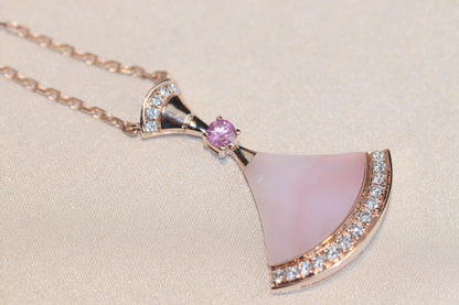 [⭐Glow Muse ]DREAM NECKLACE PINK MOP DIAMOND