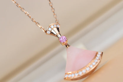 [⭐Glow Muse ]DREAM NECKLACE PINK MOP DIAMOND