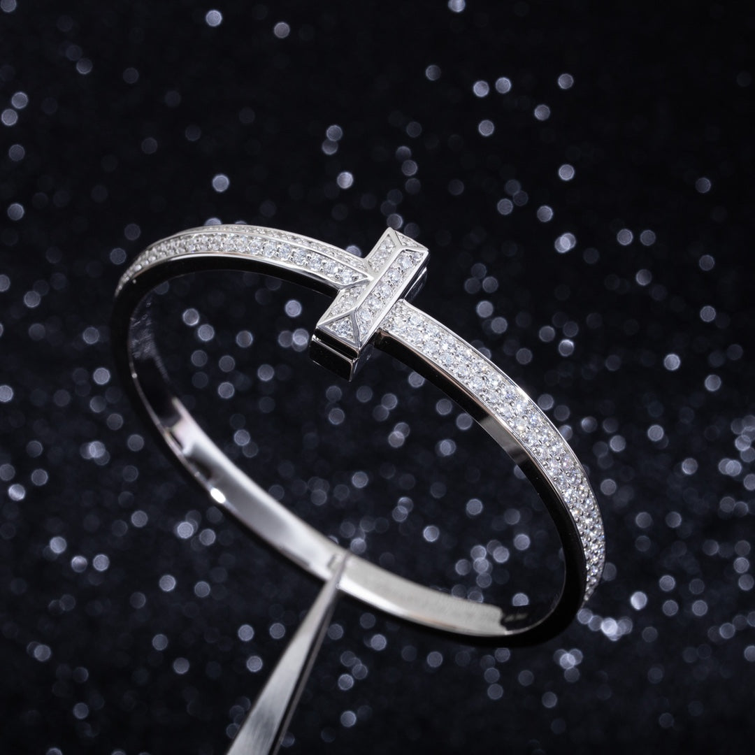 [Glow Muse ]WIDE DIAMONDS HINGED BANGLE SILVER