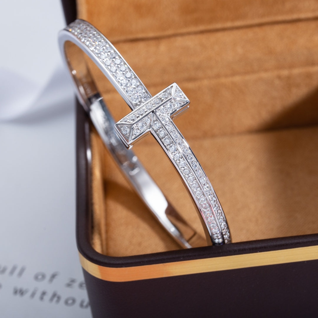[Glow Muse ]WIDE DIAMONDS HINGED BANGLE SILVER
