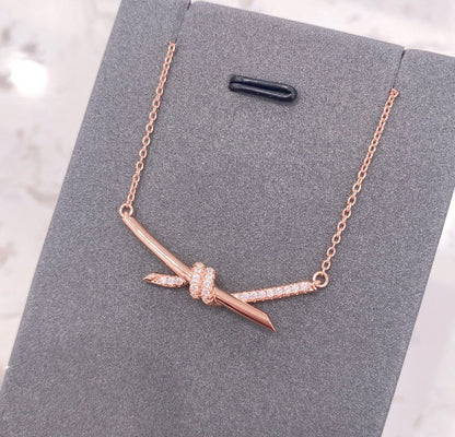 [Glow Muse ]KNOT NECKLACE DIAMONDS
