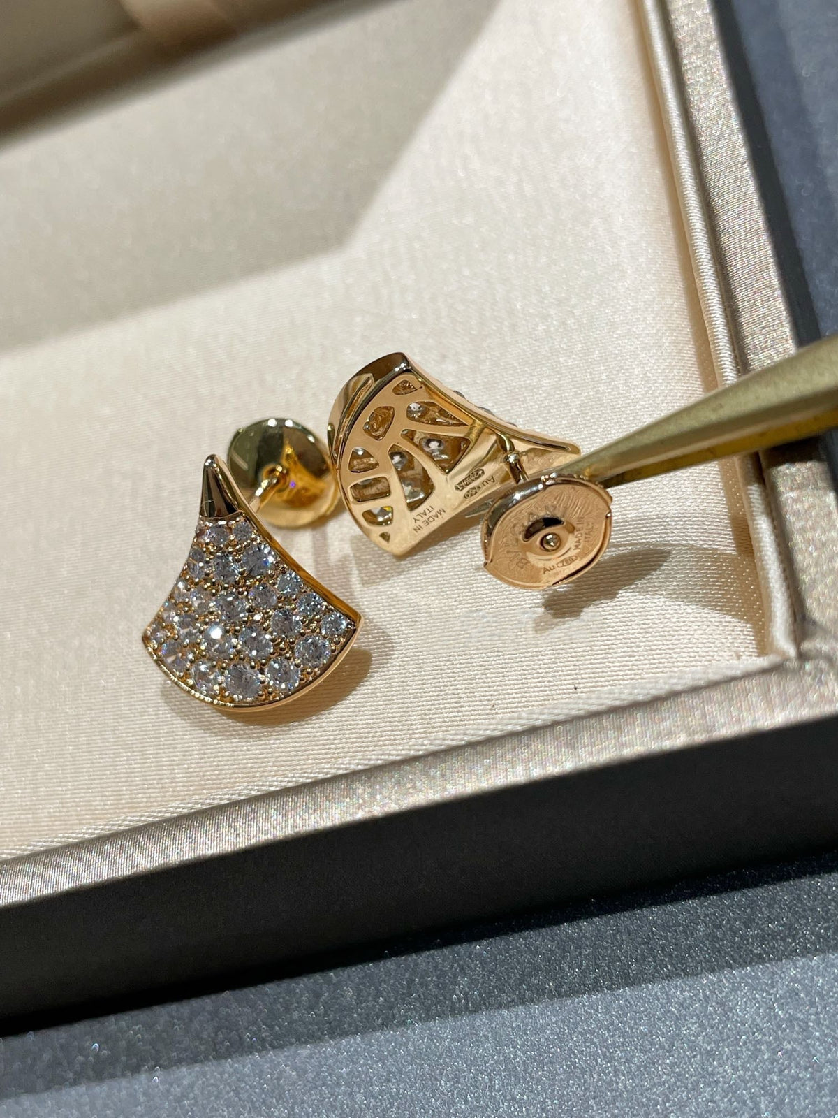 [⭐Glow Muse ]DREAM STUD EARRINGS DIAMOND