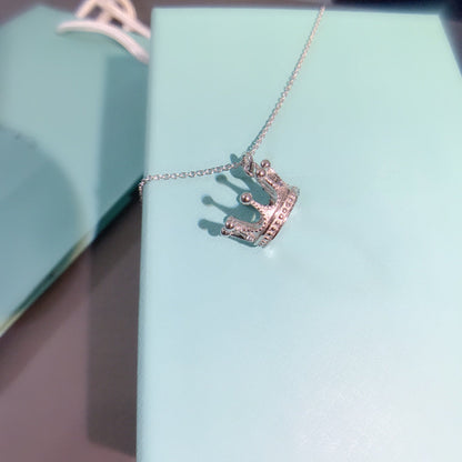 [Glow Muse ]CROWN PEDANT NECKLACE