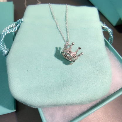 [Glow Muse ]CROWN PEDANT NECKLACE