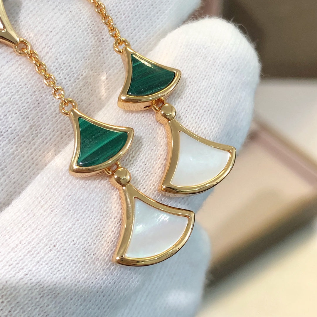 [⭐Glow Muse ]DREAM EARRINGS 3 MOTIFS MALACHITE MOP PINK GOLD