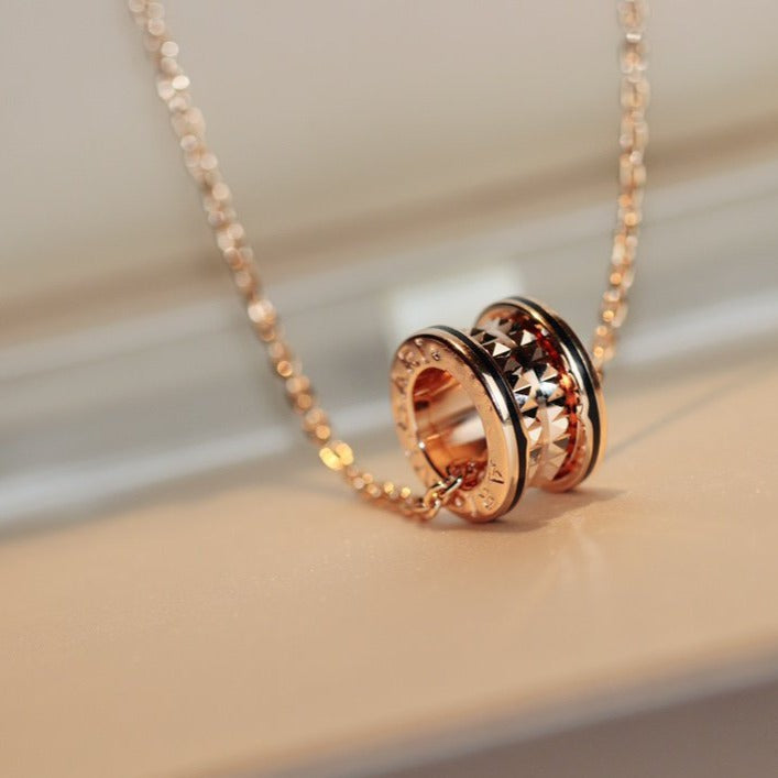 [⭐Glow Muse ]ZERO 1 ROCK PEDANT PINK GOLD BLACK NECKLACE