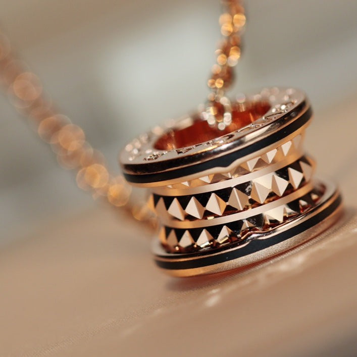 [⭐Glow Muse ]ZERO 1 ROCK PEDANT PINK GOLD BLACK NECKLACE
