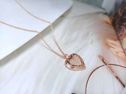 [Glow Muse ]HEART DIAMONDS PEDANT NECKLACE
