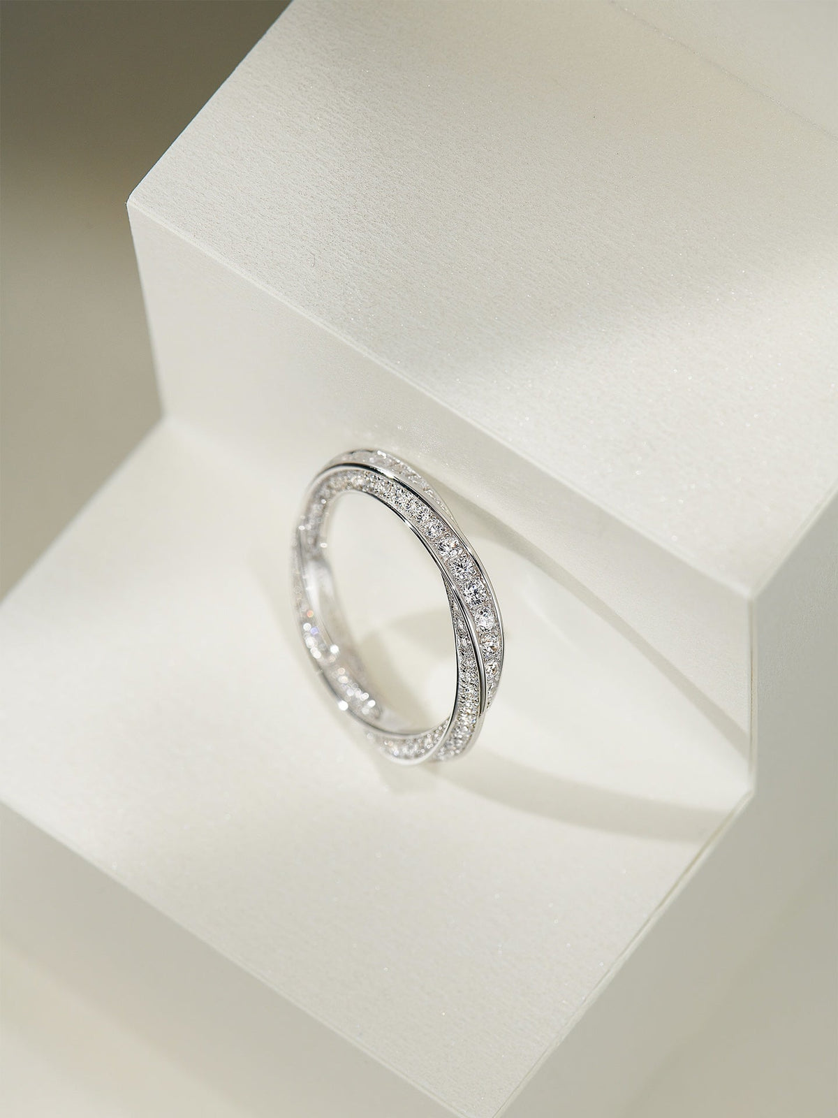 [Glow Muse ]SPIRAL DIAMOND RING