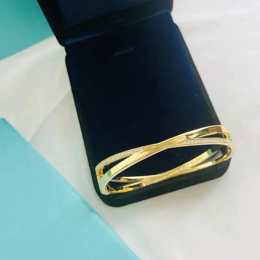 [Glow Muse ]NARROW HINGED BANGLEIN WITH DIAMONDS SMALL