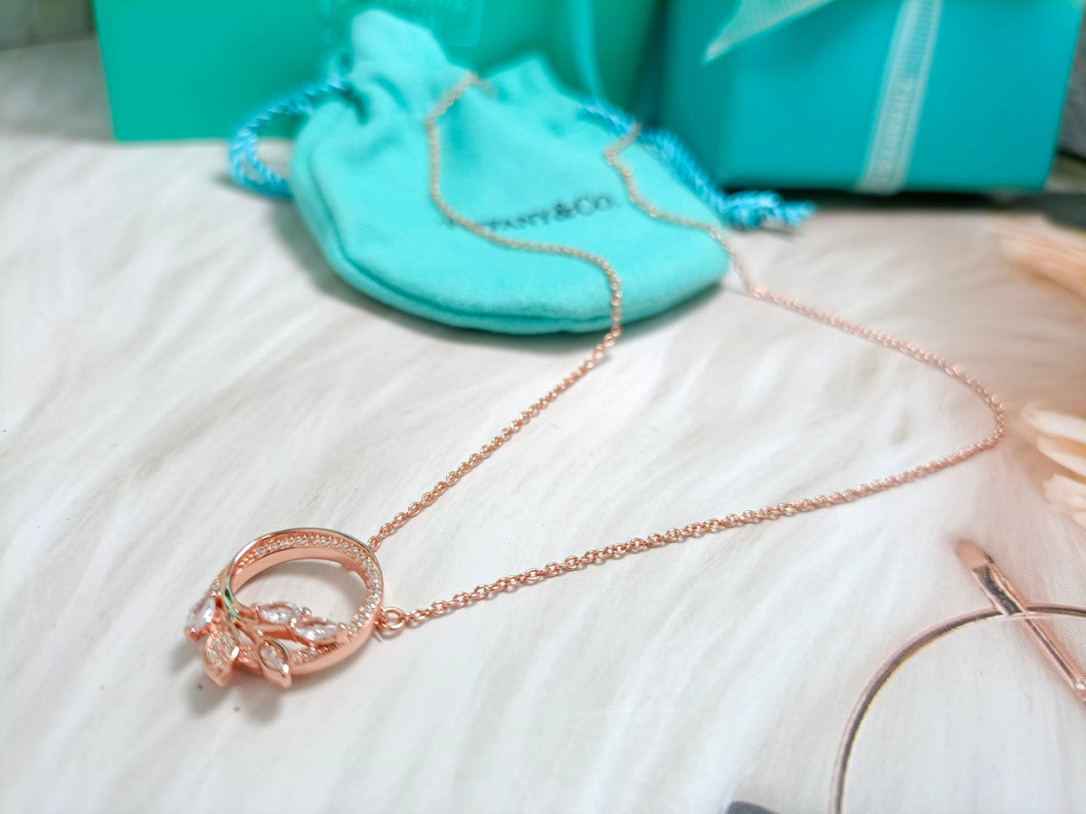 [Glow Muse ]DIAMOND VINE CIRCLE PENDANT PLATINUM NECKLACE