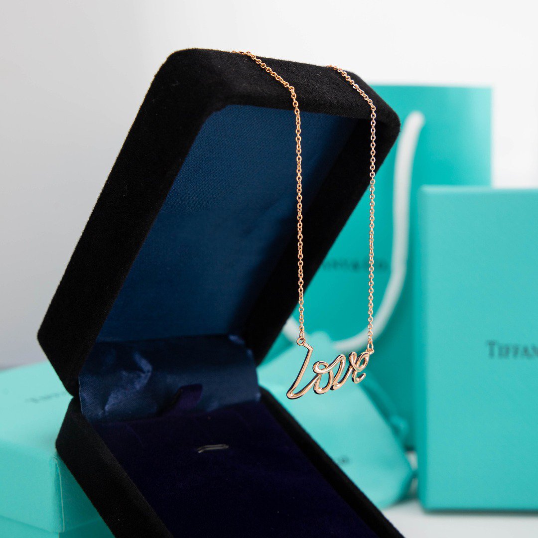 [Glow Muse ]PALOMA S GRAFFITI LOVE NECKLACE
