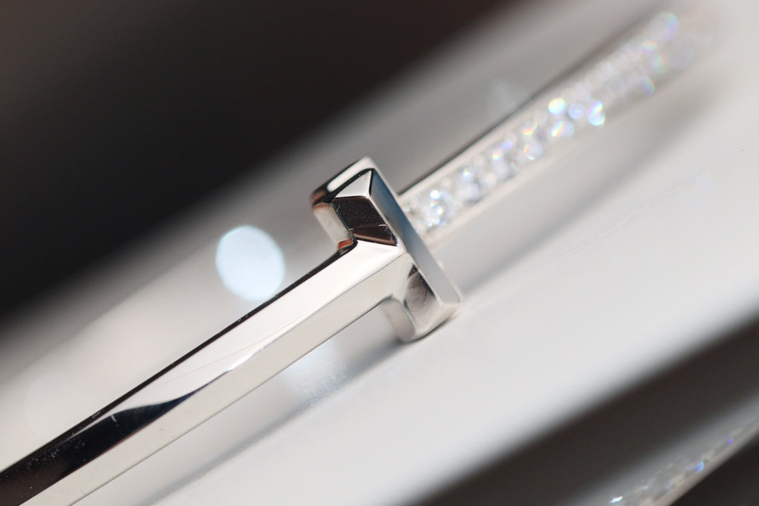 [Glow Muse ]NARROW T1 HINGED BANGLE DIAMOND SILVER