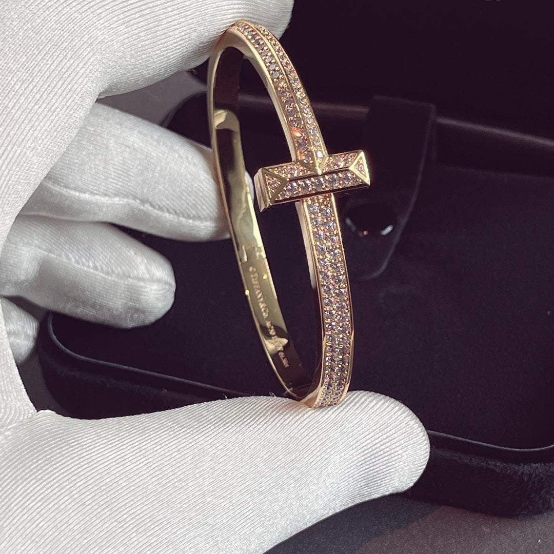 [Glow Muse ]T1 WIDE HINGED BANGLE DIAMOND PAVED BRACELET