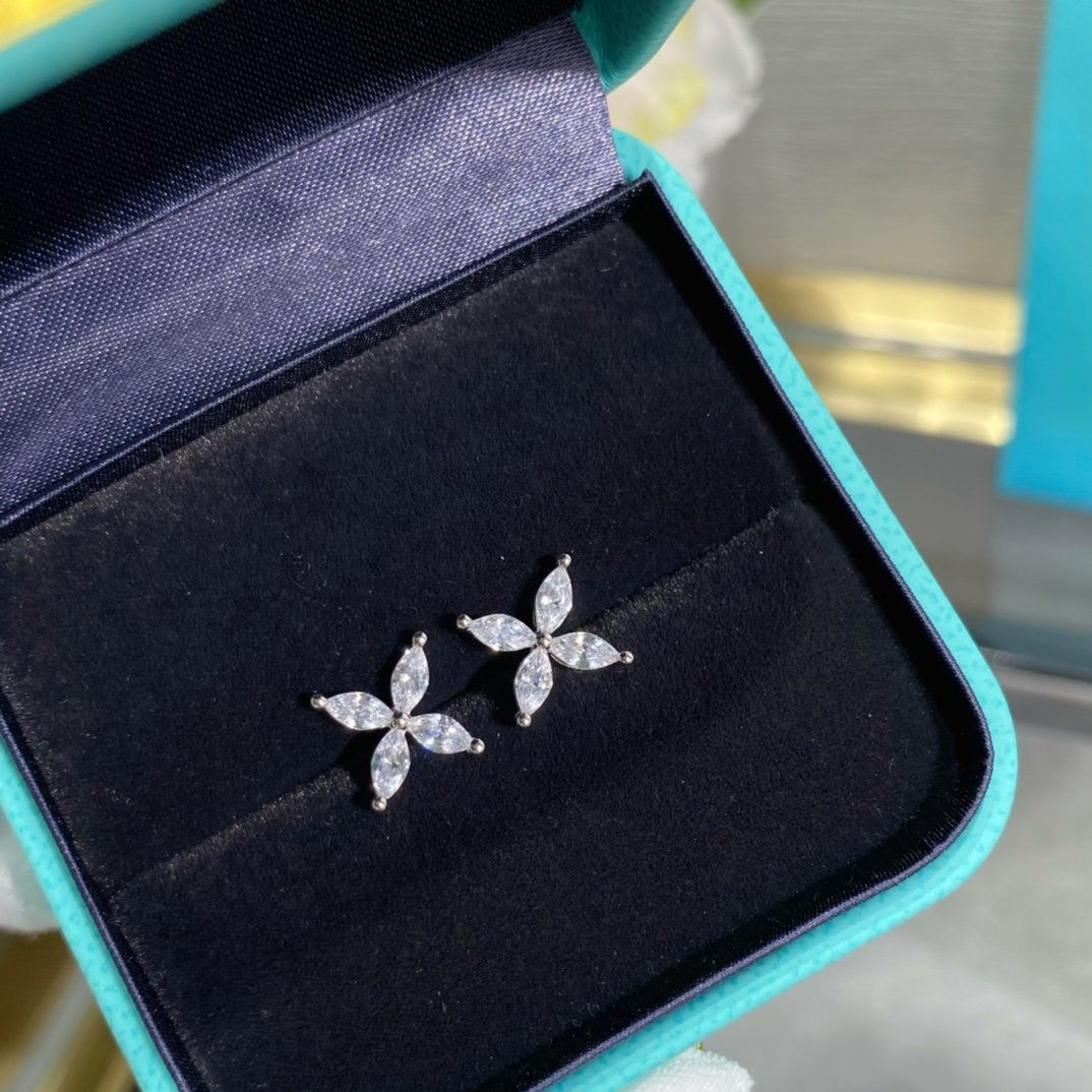 [Glow Muse ]VICTORIA SILVER DIAMOND STUD MINI EARRINGS