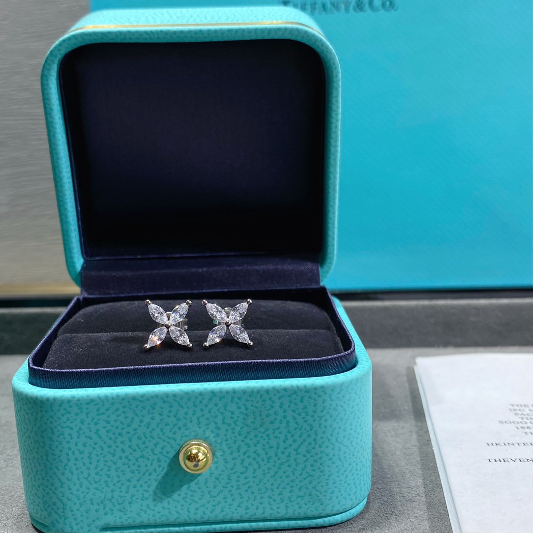 [Glow Muse ]VICTORIA SILVER DIAMOND STUD MINI EARRINGS