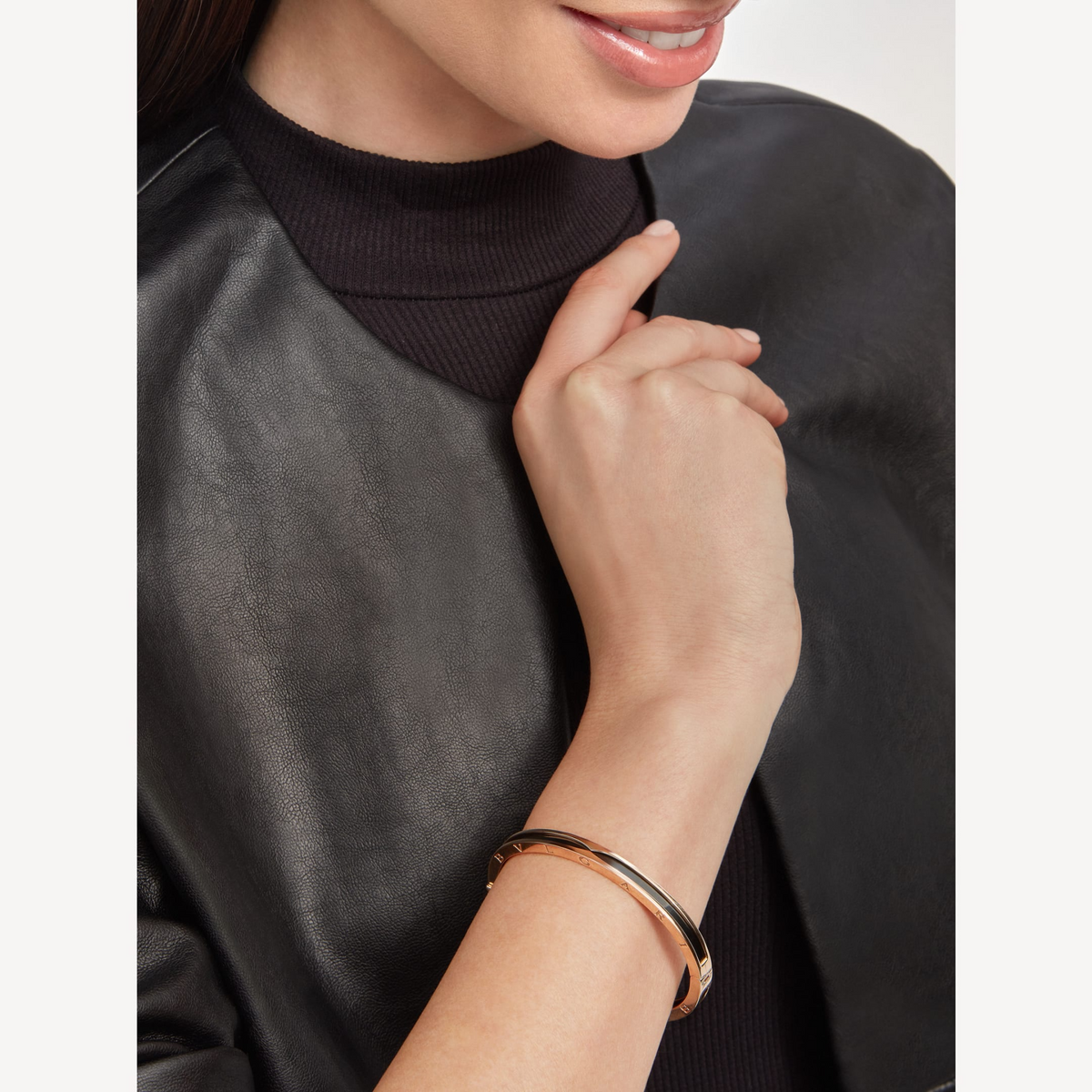 [⭐Glow Muse ]ZERO 1 PINK GOLD WITH BLACK CERAMIC BRACELET