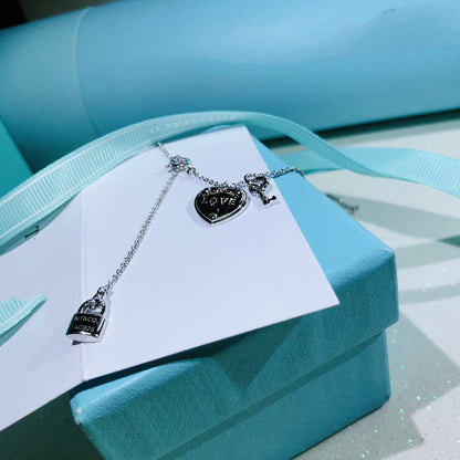 [Glow Muse ]LOVE HEART TAG KEY NECKLACE