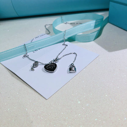 [Glow Muse ]LOVE HEART TAG KEY NECKLACE