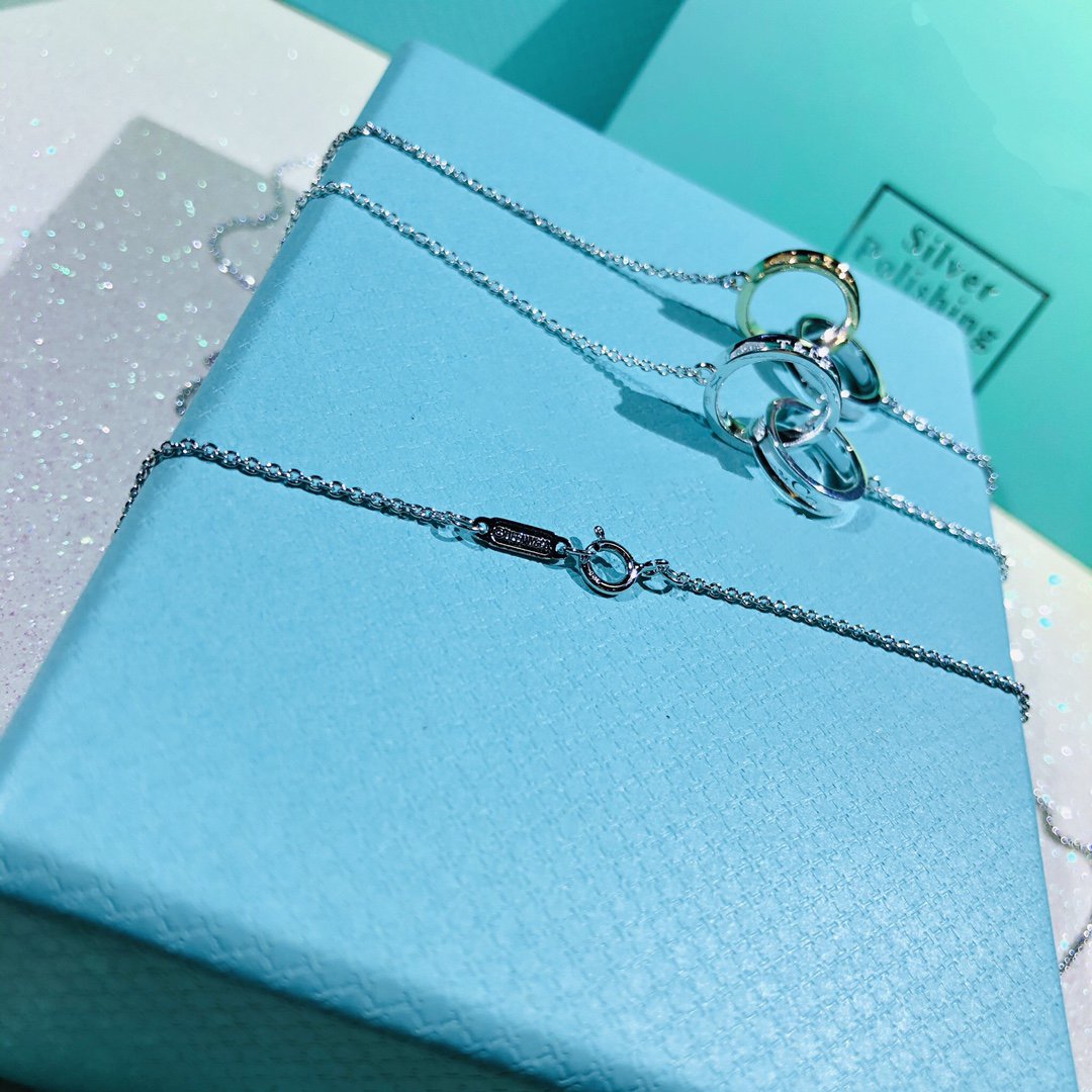 [Glow Muse ]INTERLOCKING CIRCLES PENDANT SMALL NECKLACE